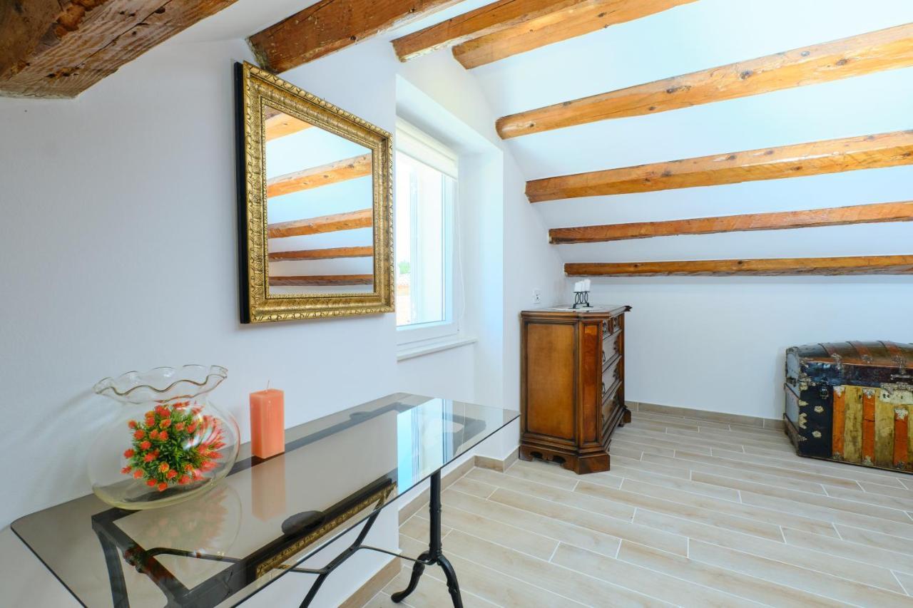 Apartment Kaleta Sveti Jakov Exteriör bild